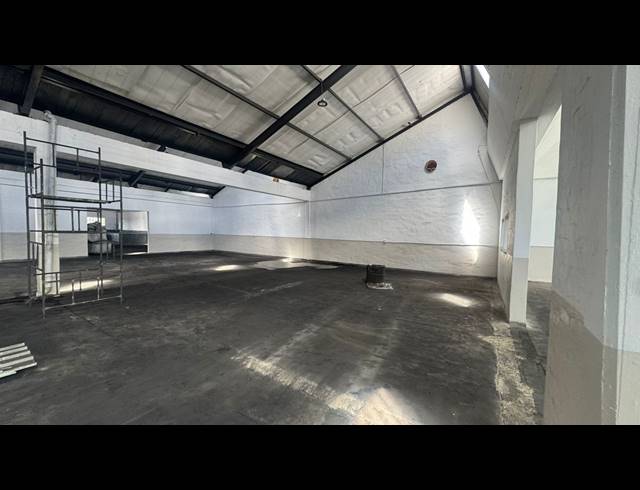 3,500M² WAREHOUSE TO LET IN PRETORIA INDUSTRIAL